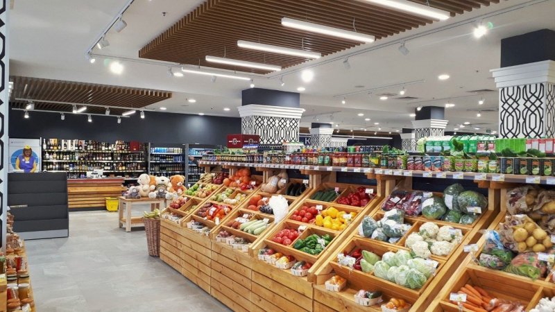 Интерьер продуктового магазина