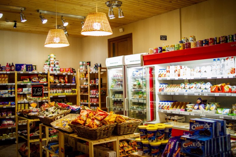 Небольшой продуктовый магазин