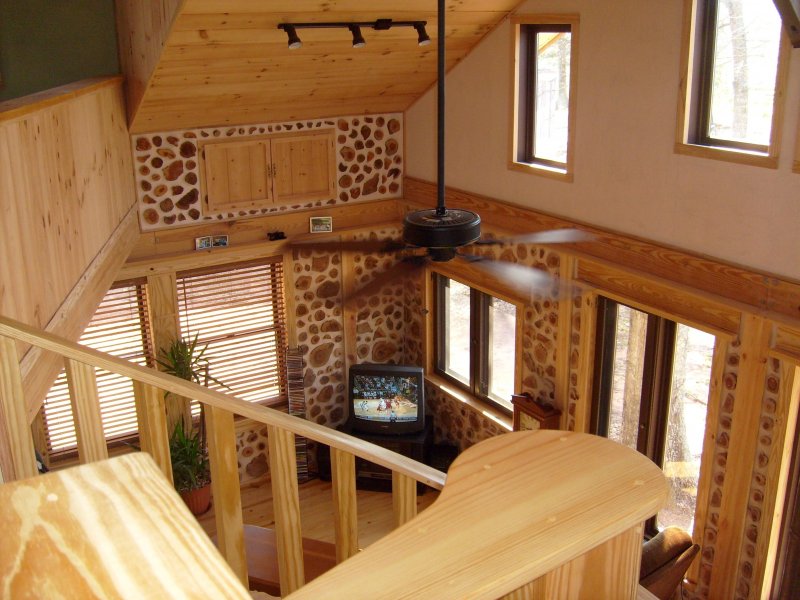 Cordwood интерьер