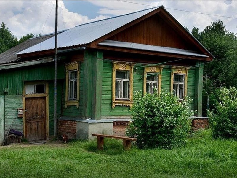 Старый домик в деревне