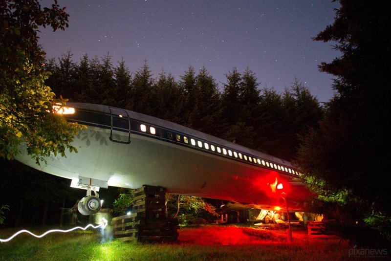 Дом самолет Боинг 727