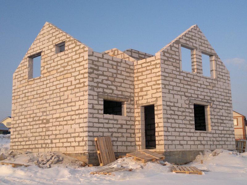 Недостроенный дом из газобетона