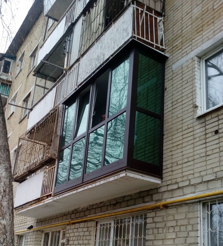 Зеркальная тонировка балкона