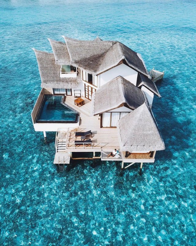 Jumeirah Vittaveli Мальдивы с горкой