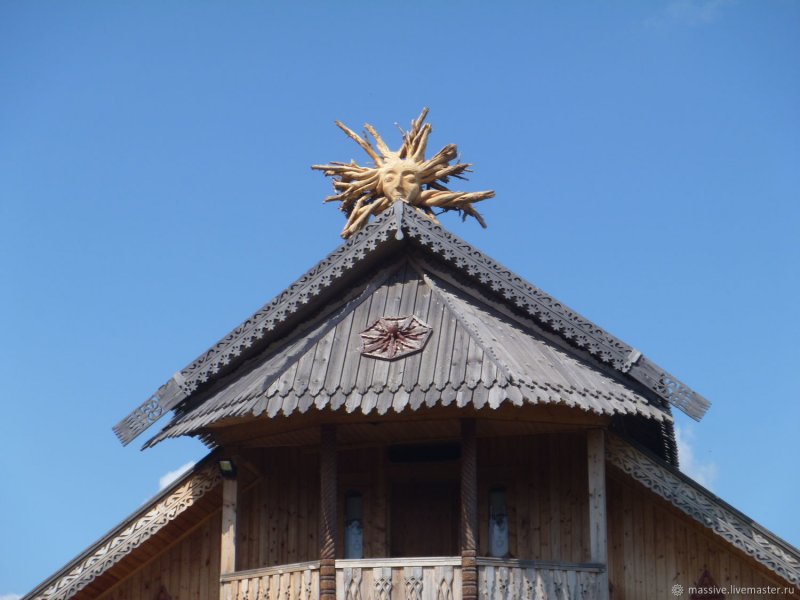 Конёк крыши дома