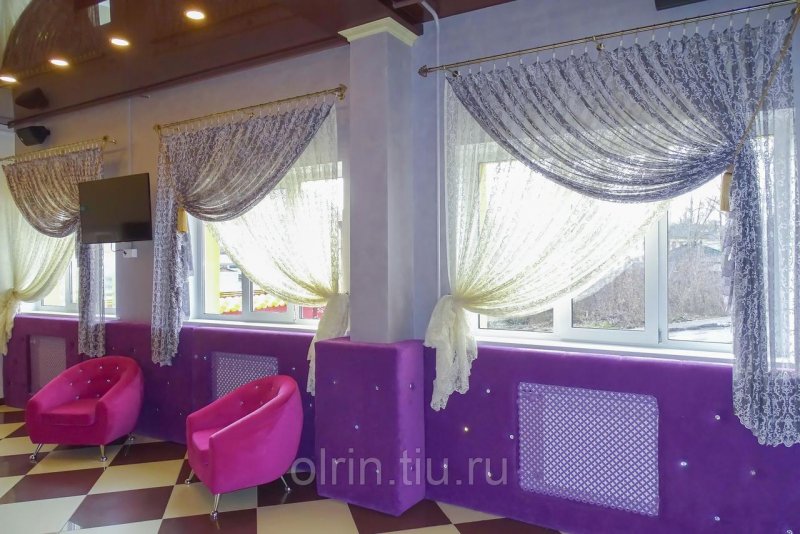 Шторы кафе