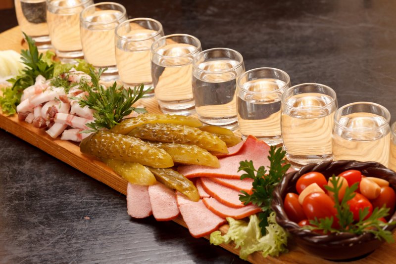 Водочка с закуской