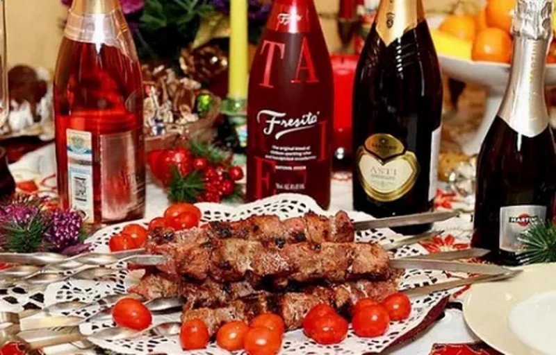 Шашлык и вино