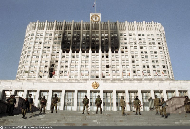 Белый дом (здание правительства РФ В Москве). Архитектор д.н. Чечулин