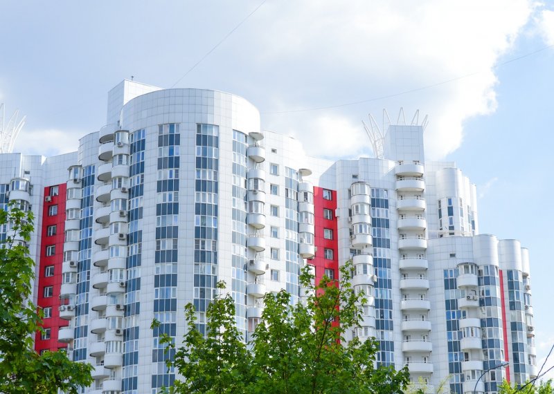 Современные многоэтажки в России