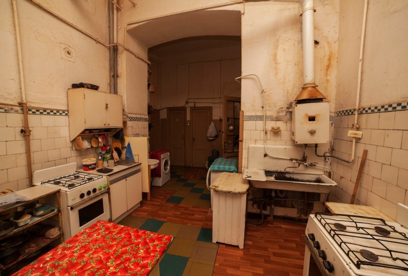 Кухня в коммуналке