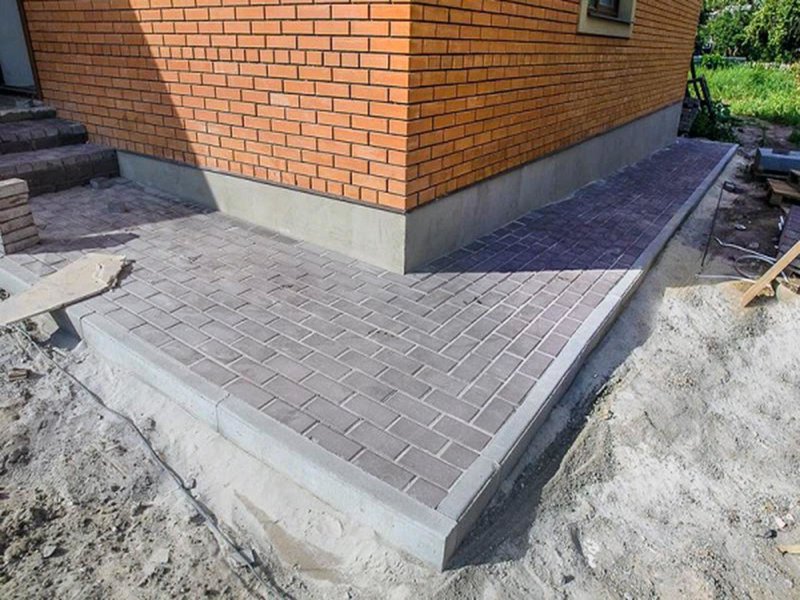 Отмостка из брусчатки