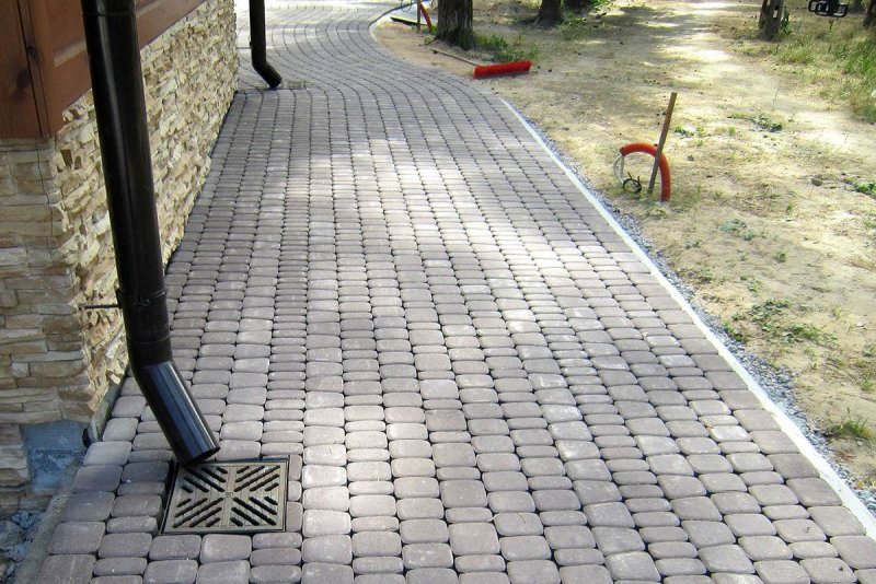 Краковский Клевер отмостка