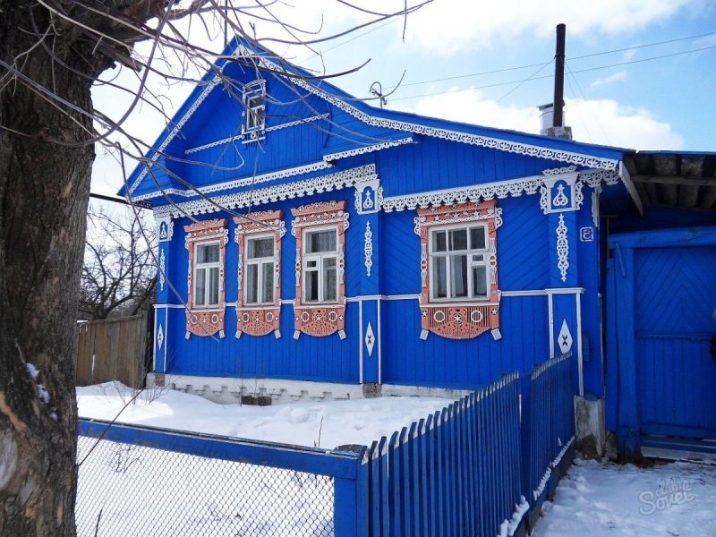 Деревенские дома Покрашенные