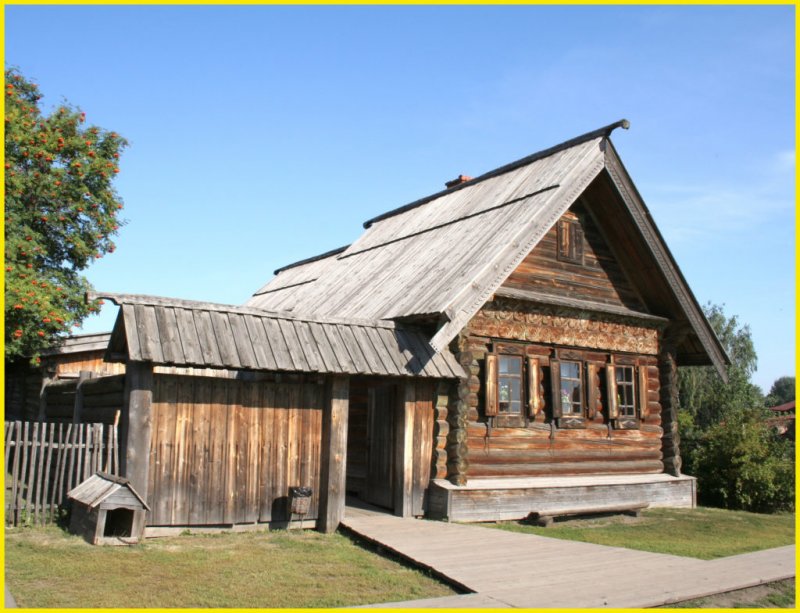 Частный деревенский дом