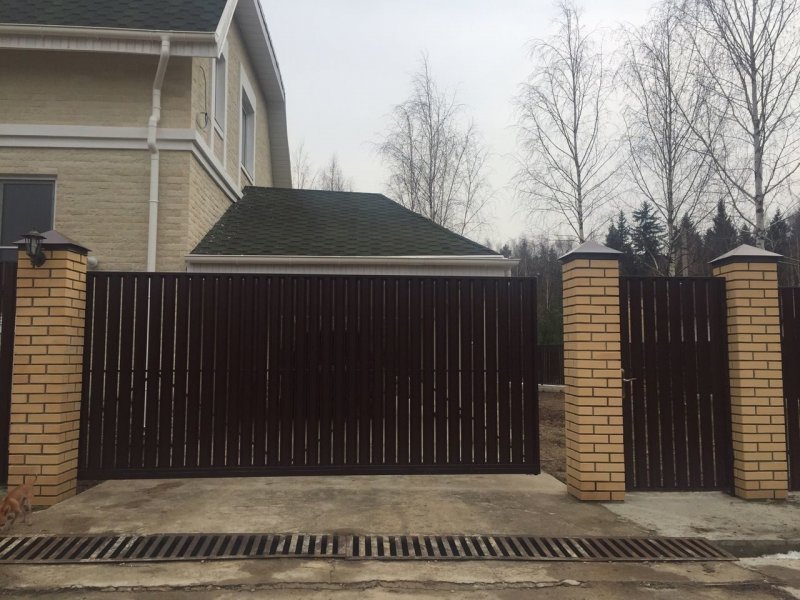 Ворота для заезда на участок