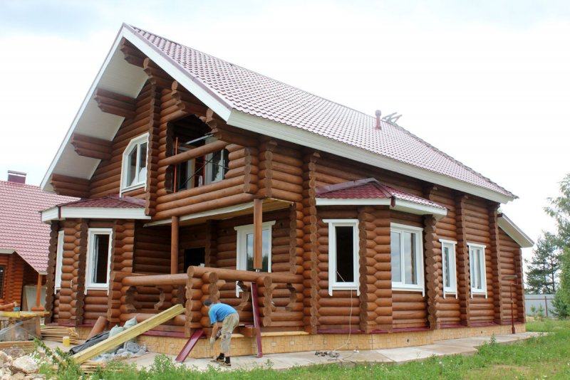 Из оцилиндрованного бревна