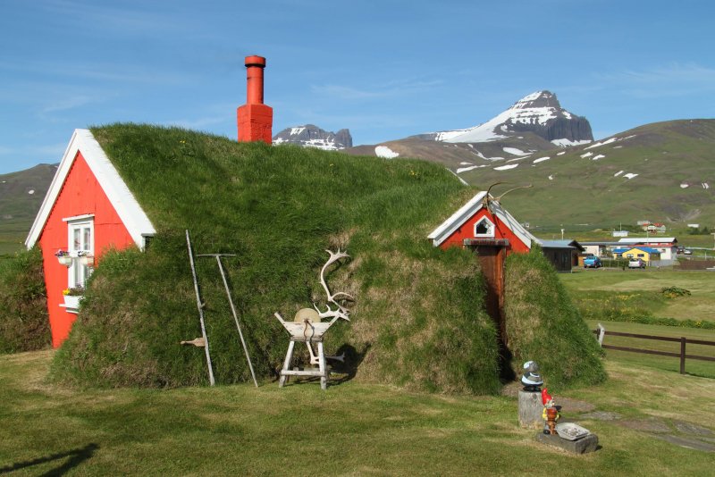 Islandia House Inner