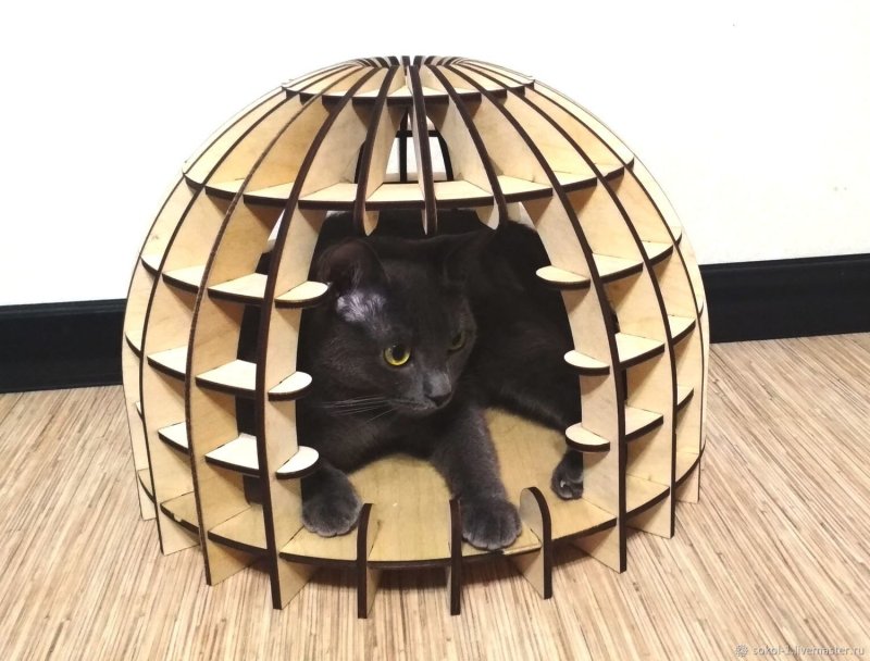 Деревянные домики для котов