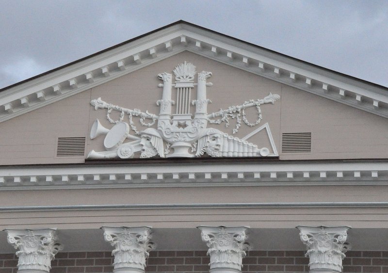 Фронтон дома (144 фото)