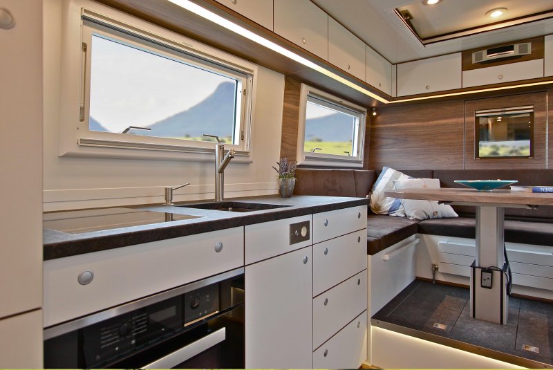 Action mobil Globecruiser Family 7500