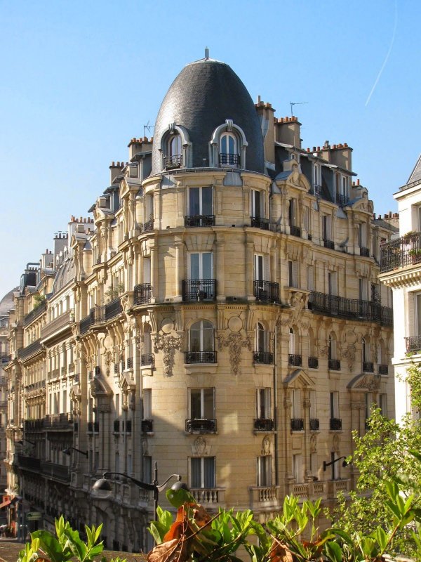 Улица Лаффит Париж