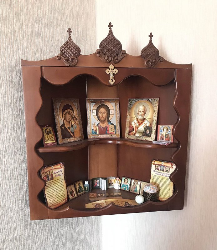 Настенный иконостас