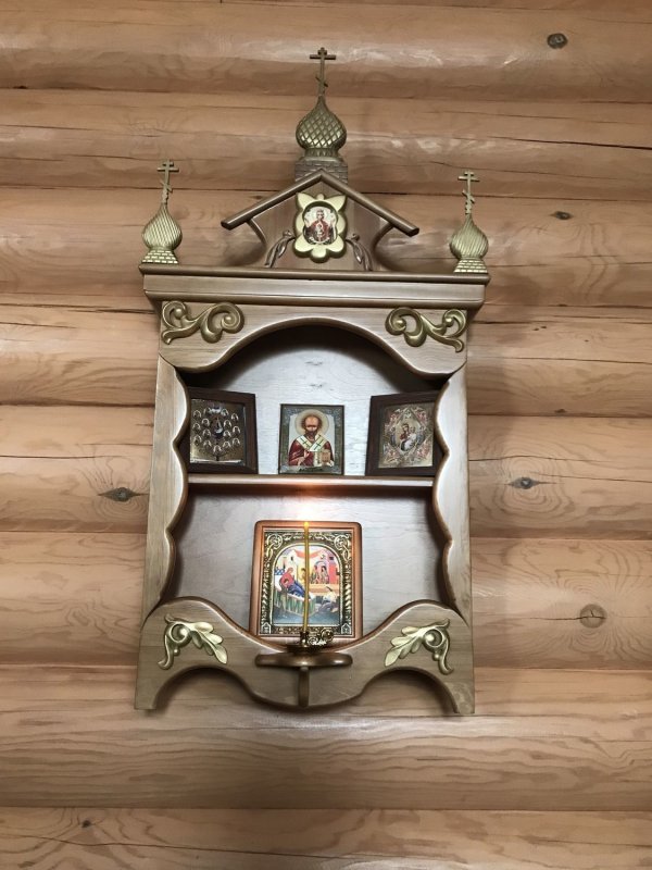 Резные полки для икон