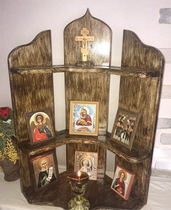Полка под иконы 3 ярусная мастерская Карло