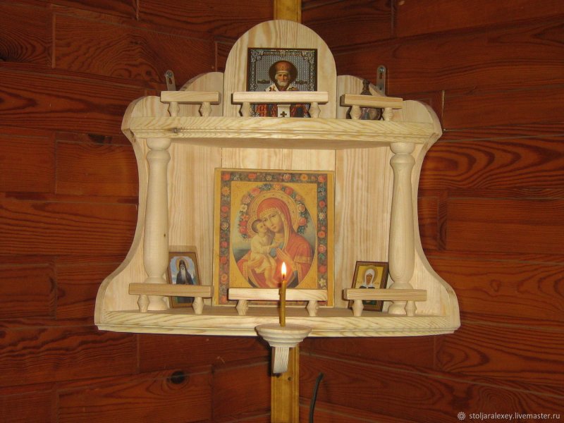 Домашние иконостасы из дерева