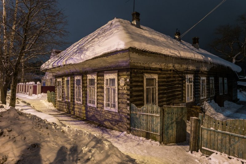 Самый старый дом России зимой
