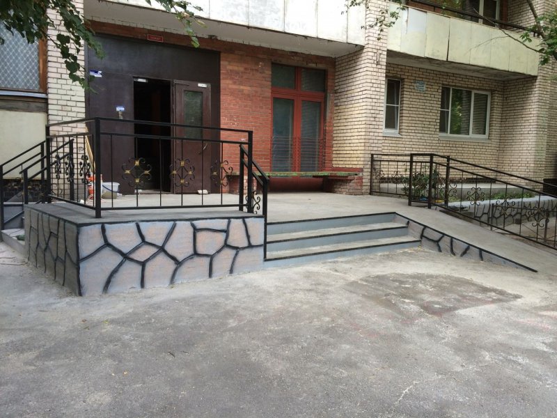Крыльцо МКД