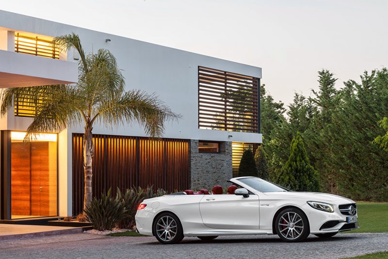 Mercedes-Benz s63 AMG кабриолет.