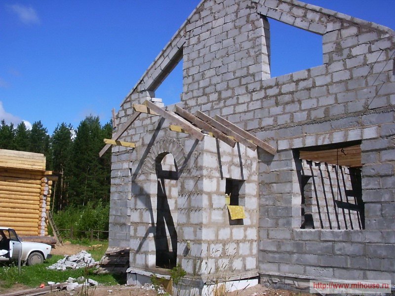 Тамбур к дому из пеноблоков