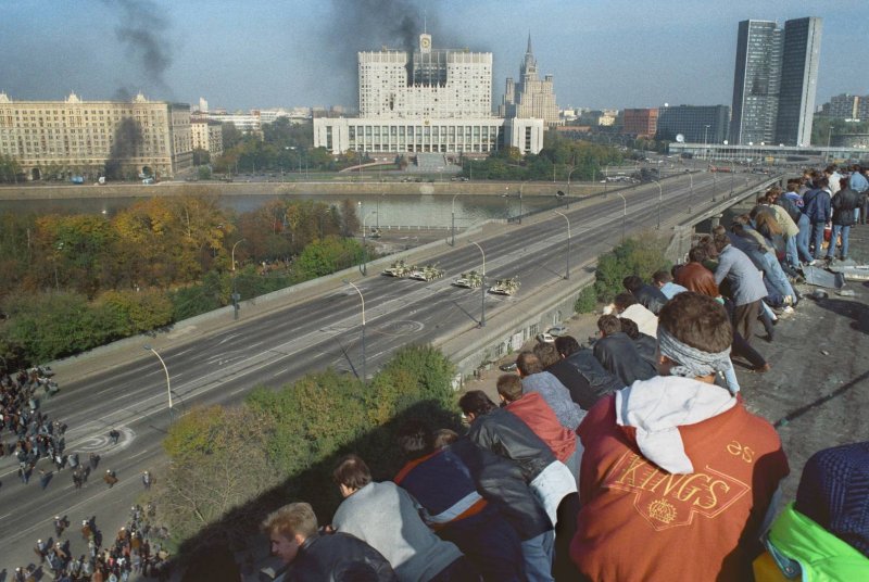 Обстрел белого дома в Москве 1993