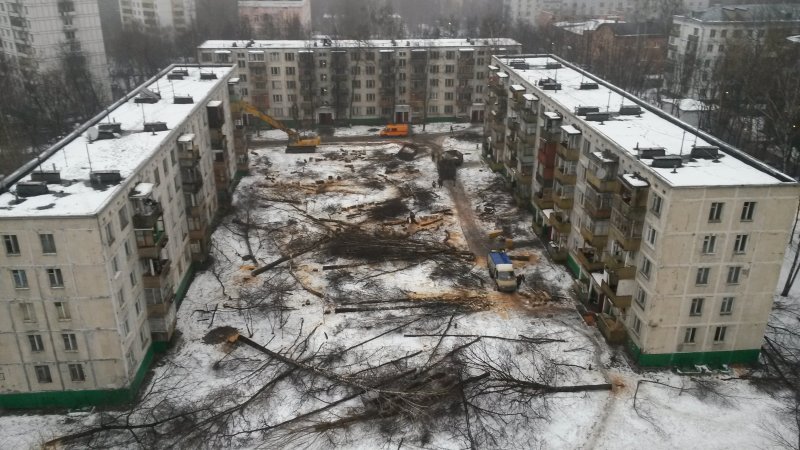 Серые пятиэтажки