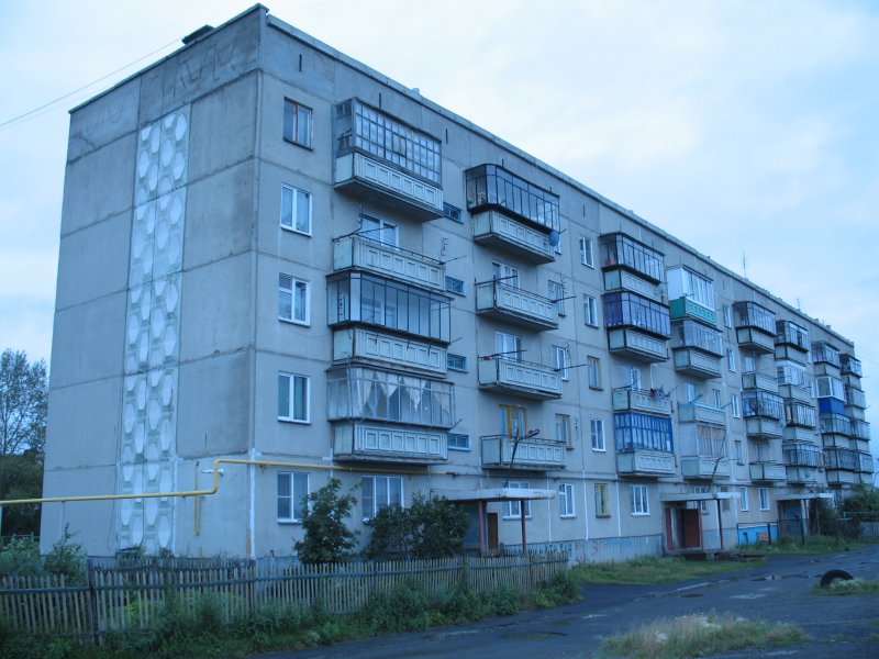 Трехэтажный панельный дом село