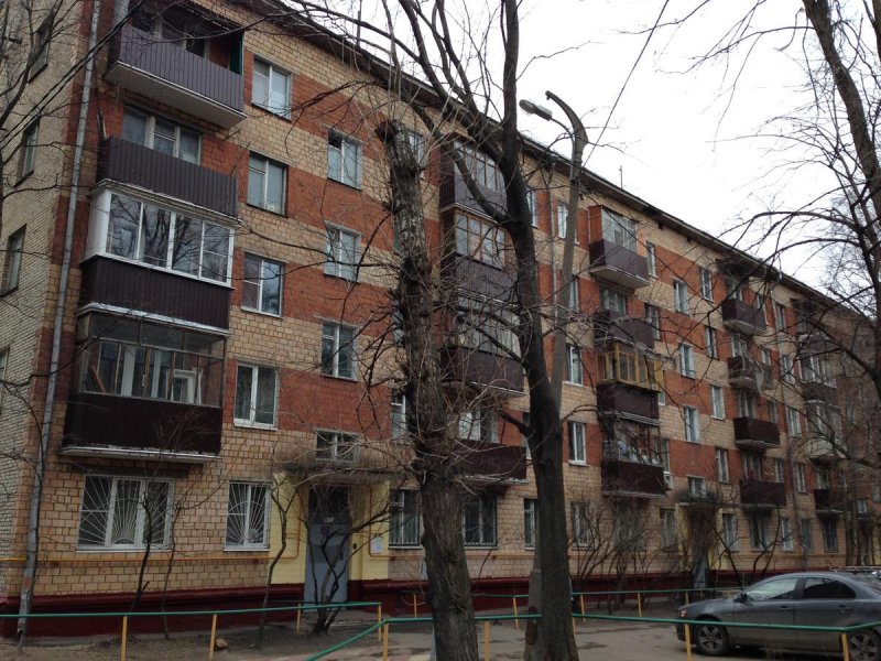 Кирпичные 1-511 и 1-447