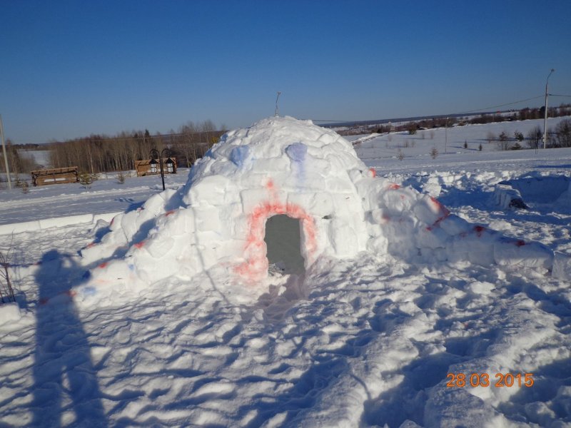 Зимнее жилище эскимосов сделанное из снега