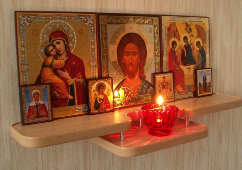 Лампада в доме