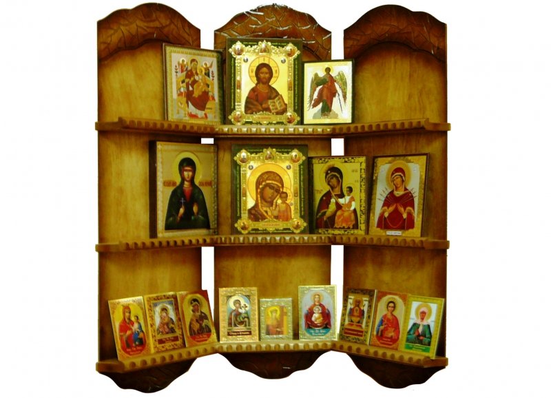 Домашний иконостас с аналоем