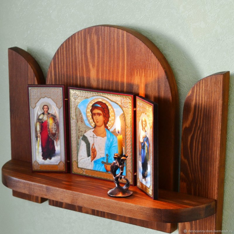 Полка для домашнего иконостаса