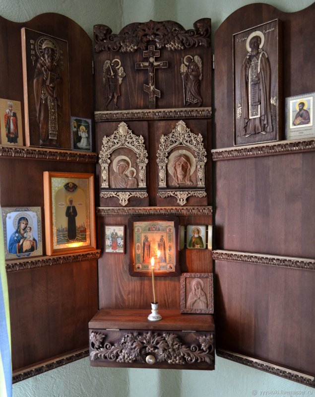 Полка для красного угла