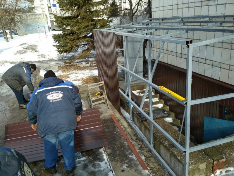 Организация спуска в подвал