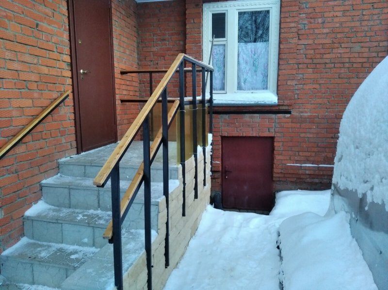 Вход в подвал с улицы в частном доме фото