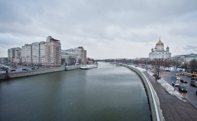 Дом на набережной в Москве