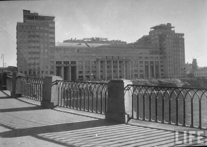 Дом на набережной Москва Иофан