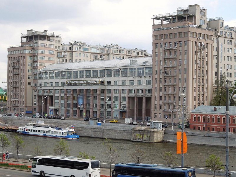 Сталинская высотка в Москве на Котельнической набережной
