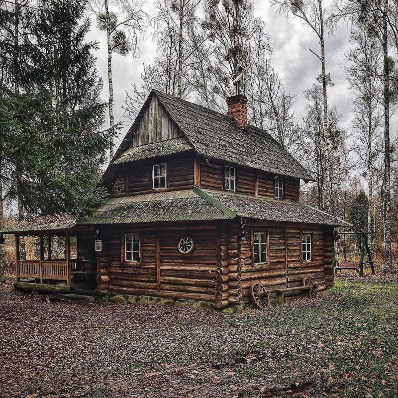 Охотничьи домики с наруже