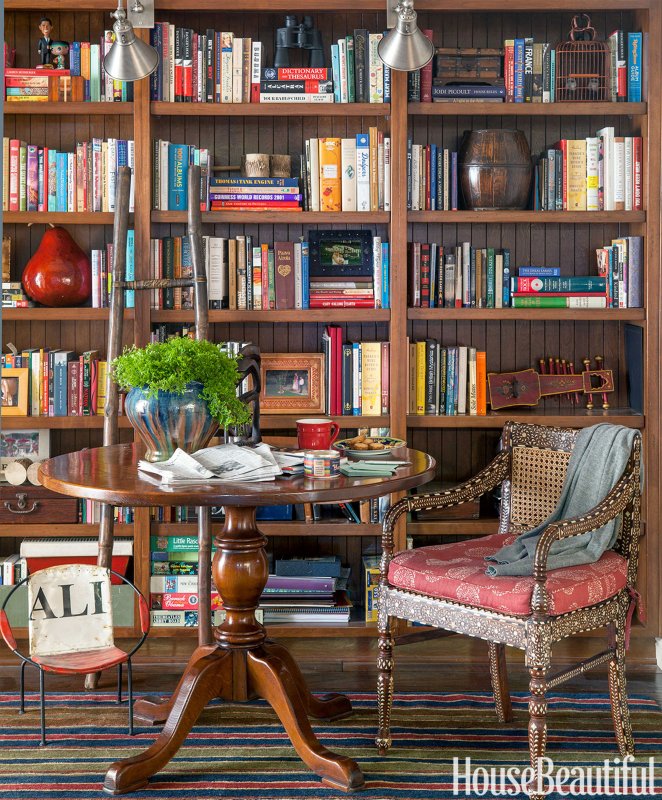 Уютные книжные полки